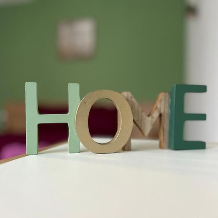 יאשי Snug Apartament מראה חיצוני תמונה