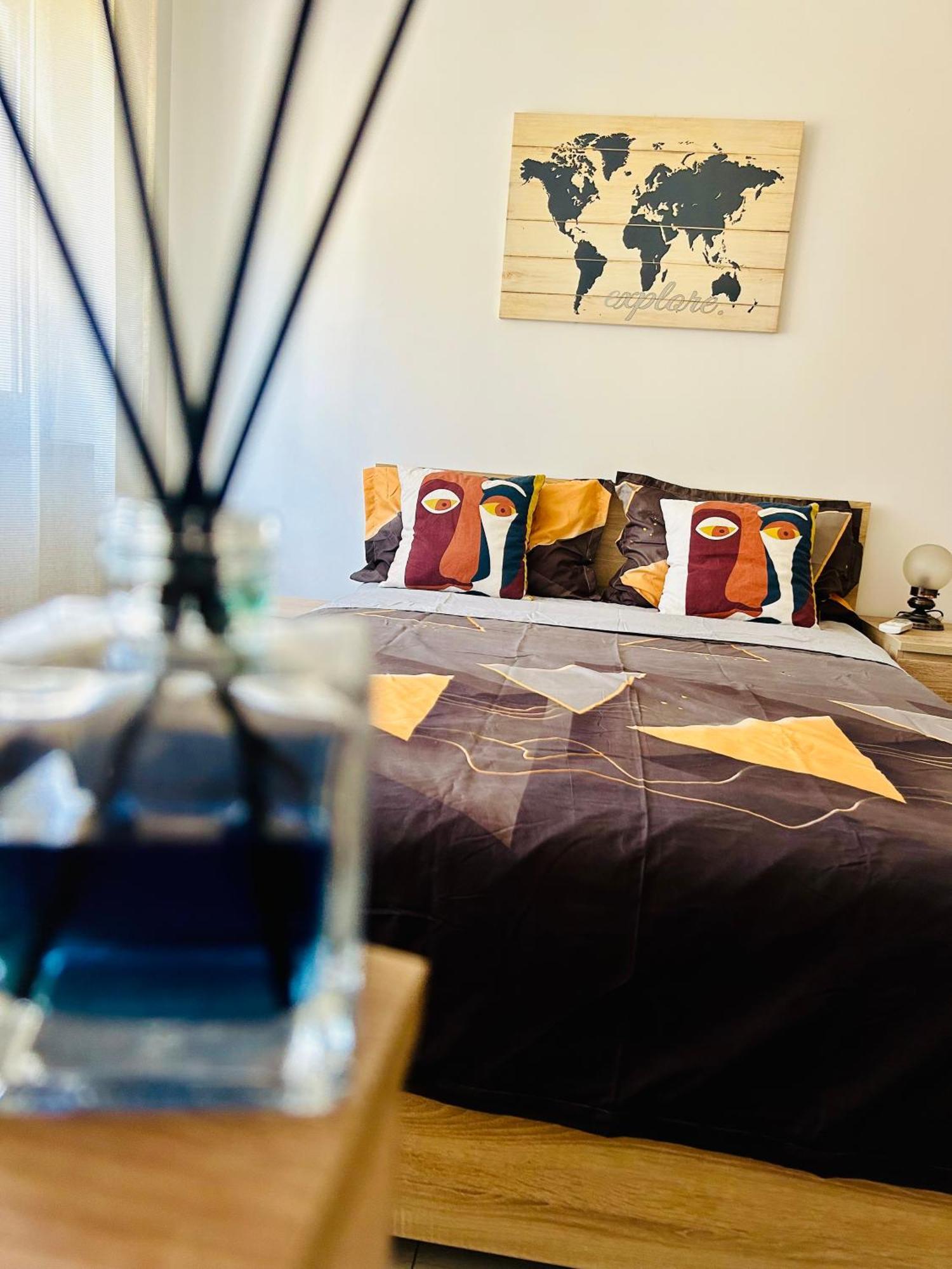 יאשי Snug Apartament מראה חיצוני תמונה